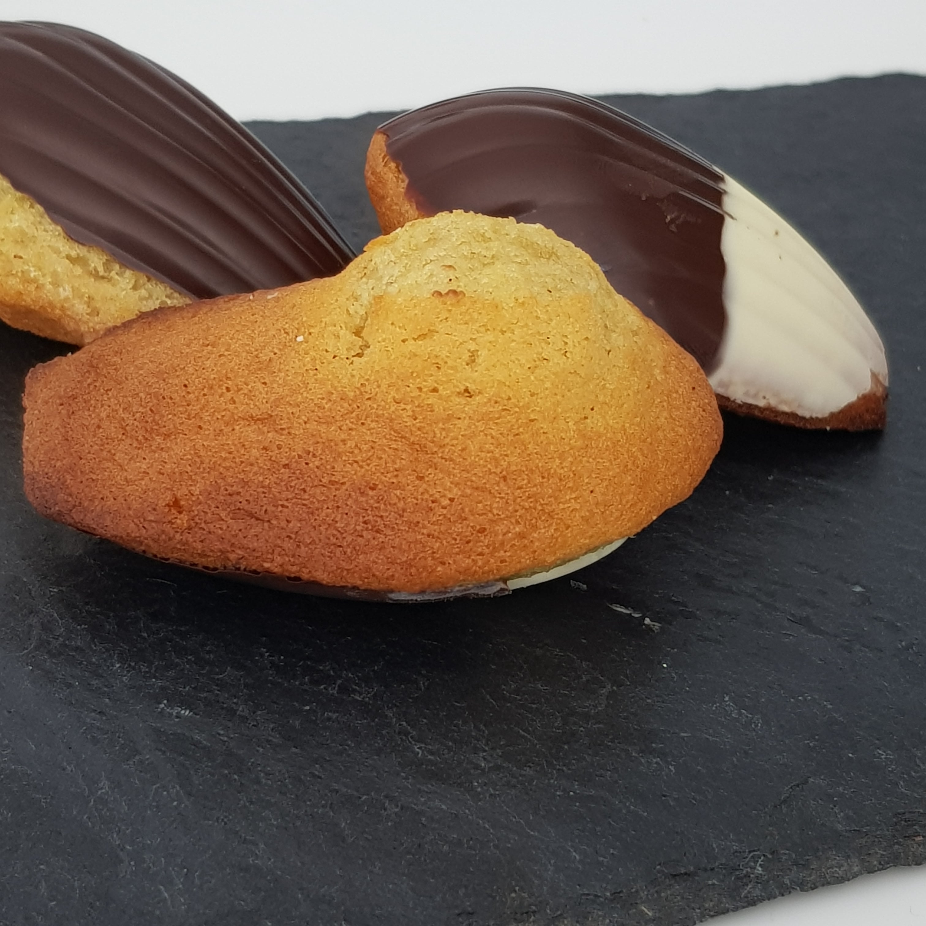 Recette des madeleines au chocolat noir, blanc ou au lait